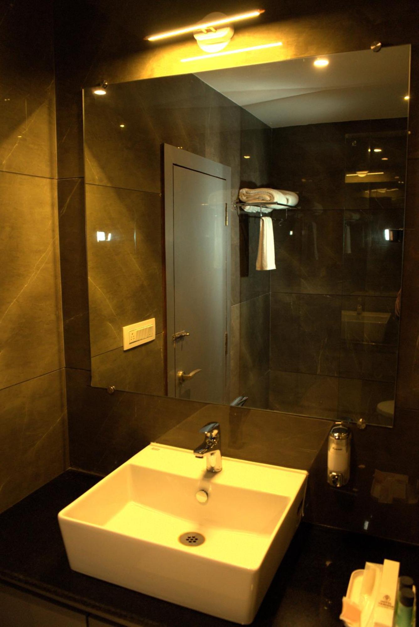 Hotel Tanisha Kishanganj 외부 사진